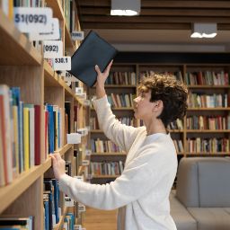 Biblioteca  Biblioteca